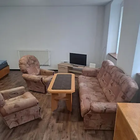 Appartement Penzion Buskovice Louny